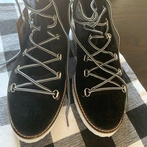 Roxy Spencir Womens Boots - Size 10